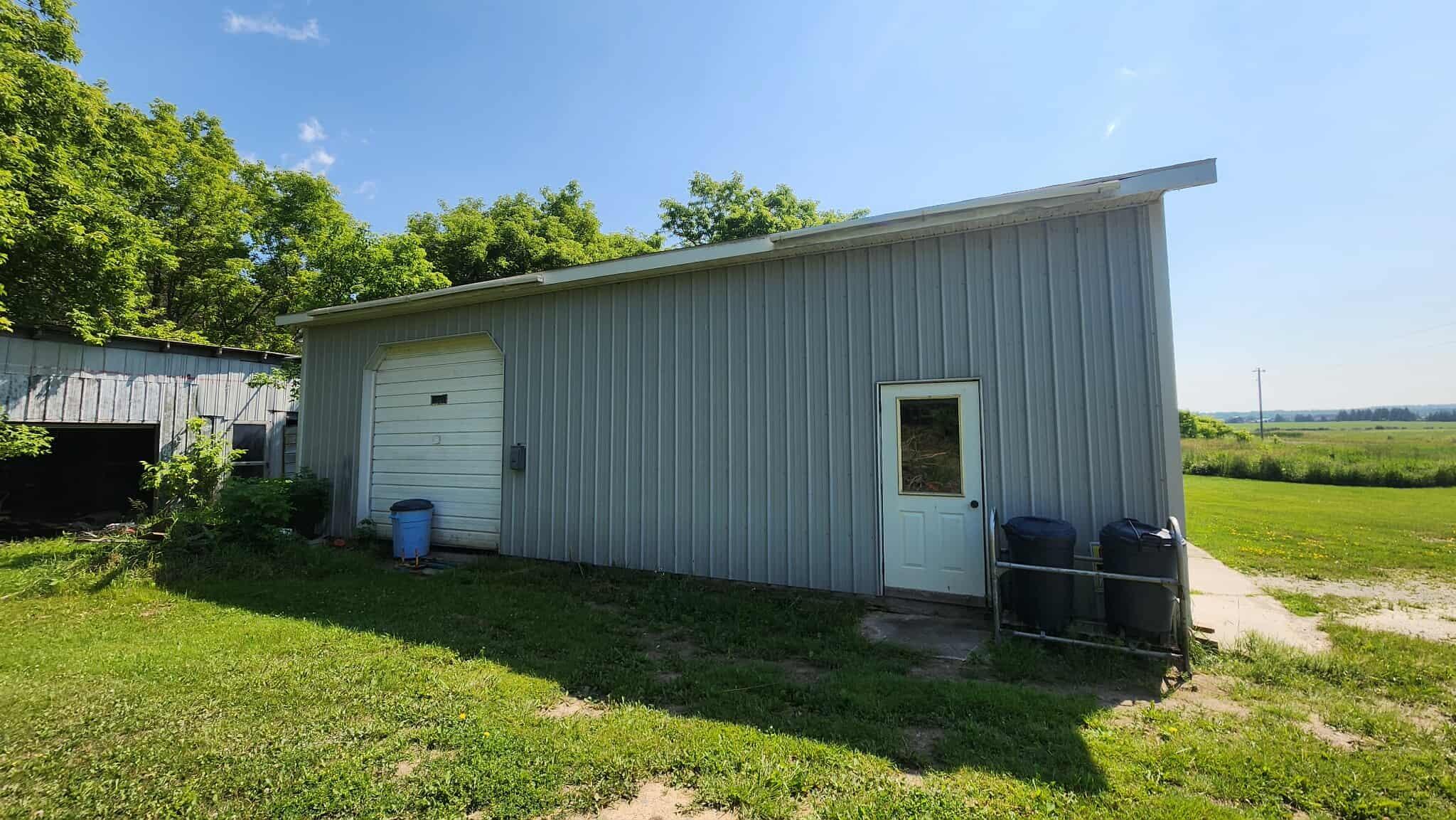 2064 Scott Road Spruce, MI 48762 - Photo 13 of 19 car5