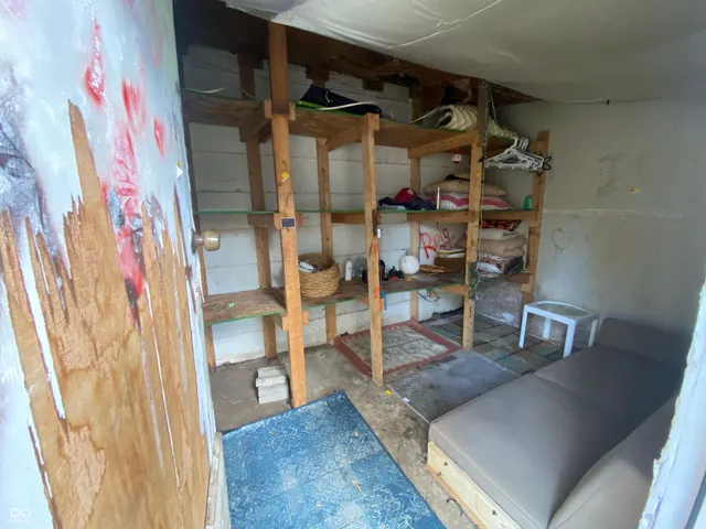 $89,900 | 601 North Monroe Street, Bloomington, IN 47404