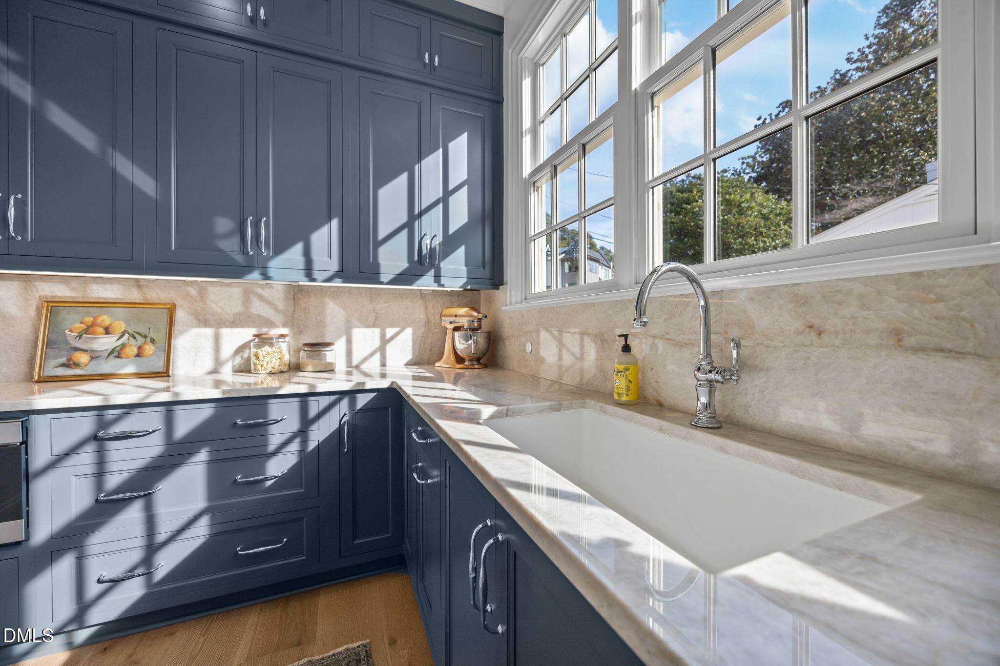 126 East Drewry Lane Raleigh, NC 27609 - Photo 12 of 59 156-web-or-mls-IMG_1996