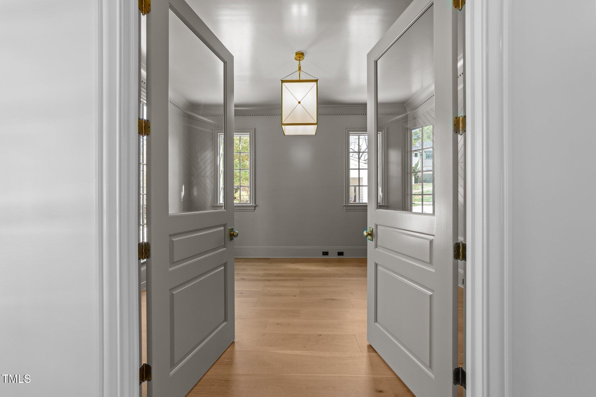 126 East Drewry Lane Raleigh, NC 27609 - Photo 22 of 59 4-web-or-mls-3D5A8169