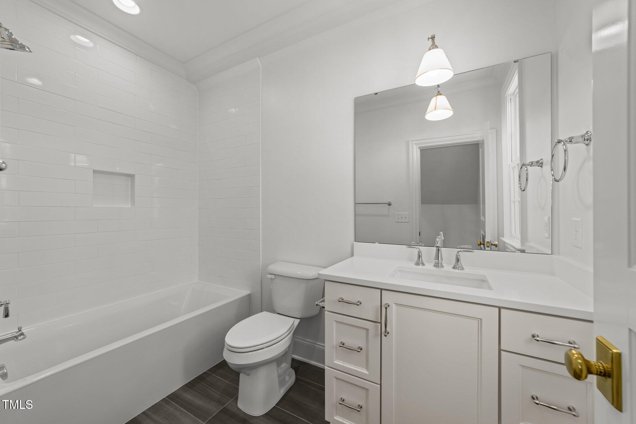 126 East Drewry Lane Raleigh, NC 27609 - Photo 39 of 59 35-web-or-mls-3D5A8273