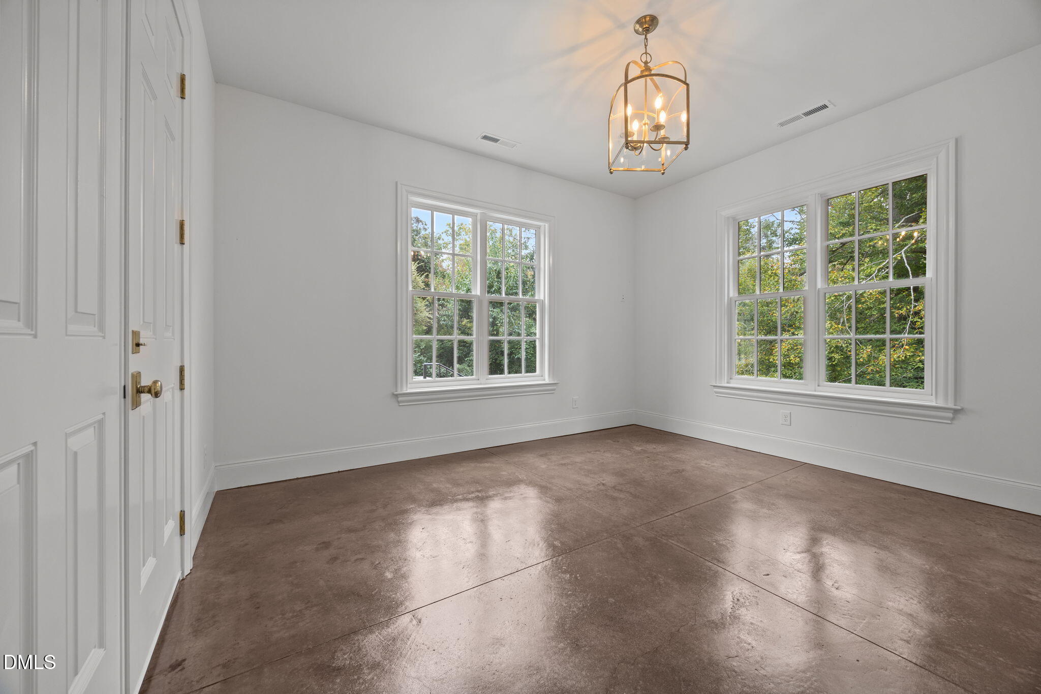 126 East Drewry Lane Raleigh, NC 27609 - Photo 51 of 59 100-web-or-mls-IMG_3070