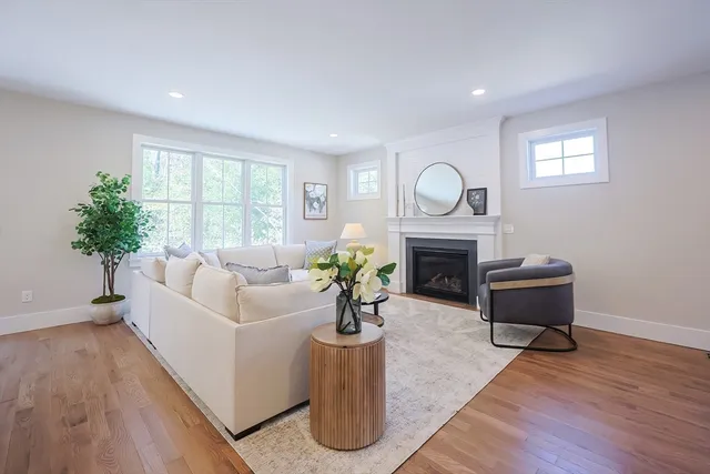 $859,000 | 37 Thomas Mann Circle, Unit 23, Norfolk, MA 02056