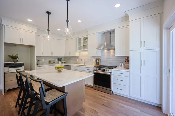 $899,000 | 37 Thomas Mann Circle, Unit 23, Norfolk, MA 02056