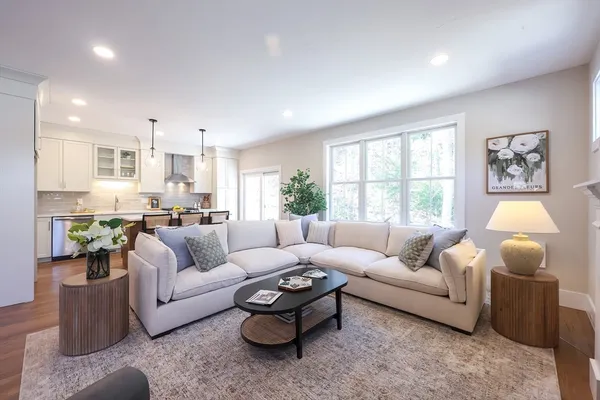 $899,000 | 37 Thomas Mann Circle, Unit 23, Norfolk, MA 02056