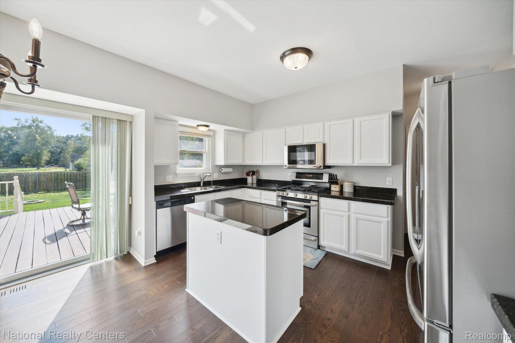 44559 Cherry Hill Road Canton, MI 48188 - Photo 20 of 50 Gallery Image 20