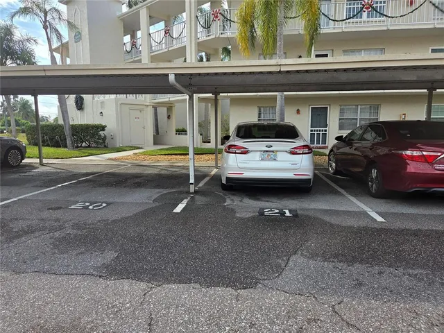 $104,900 | 960 Virginia Street, Unit 307, Dunedin, FL 34698