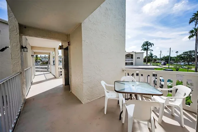 $104,900 | 960 Virginia Street, Unit 307, Dunedin, FL 34698