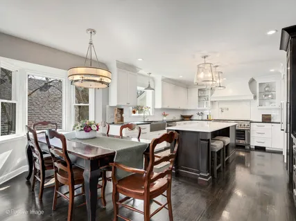 $1,899,000 | 11 West Birchwood Avenue, Hinsdale, IL 60521