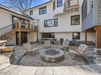 $1,899,000 | 11 West Birchwood Avenue, Hinsdale, IL 60521