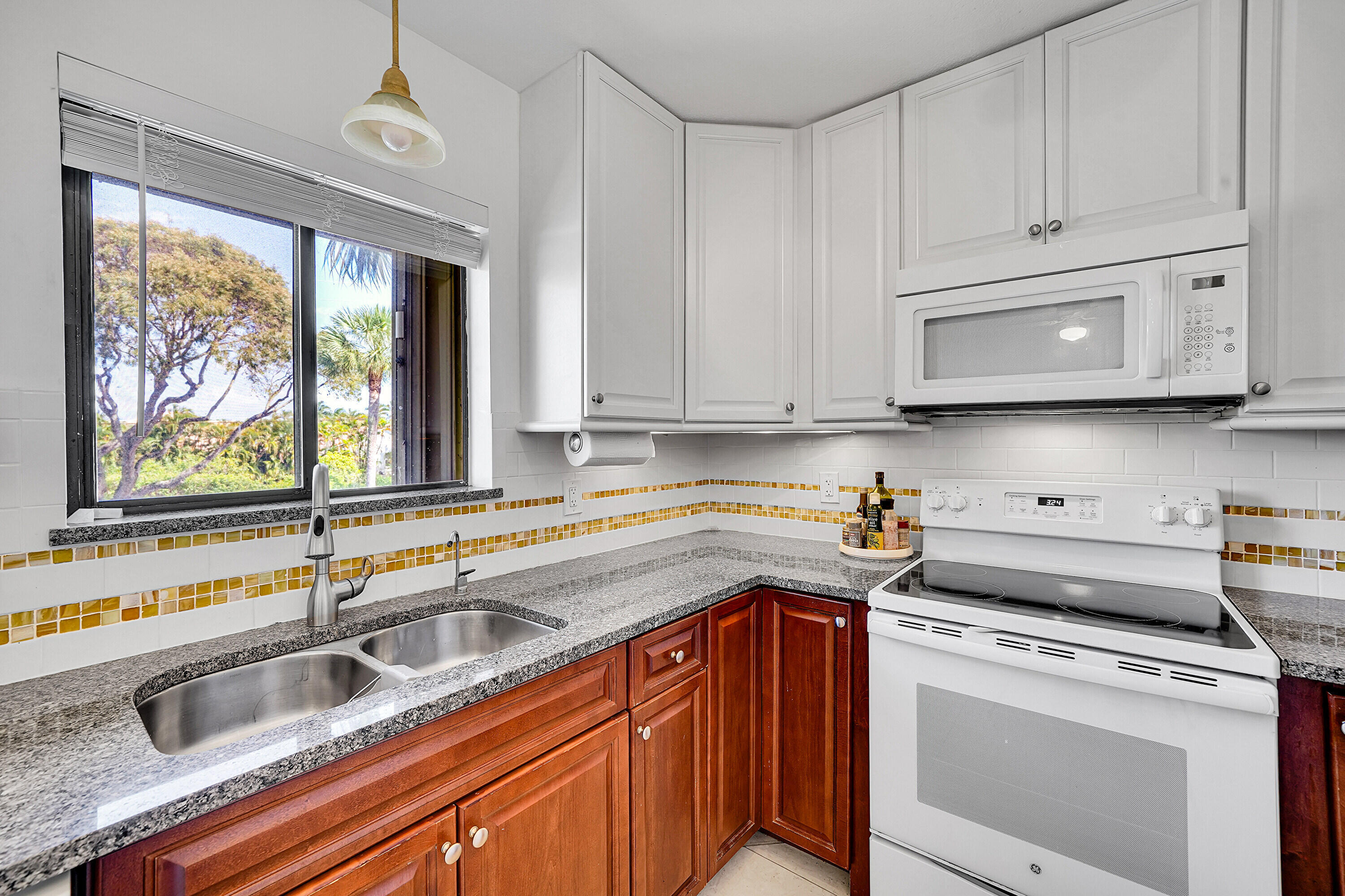 159 Northwest 70th Street, Unit 416 Boca Raton, FL 33487 - Photo 8 of 22 07_1 (18)