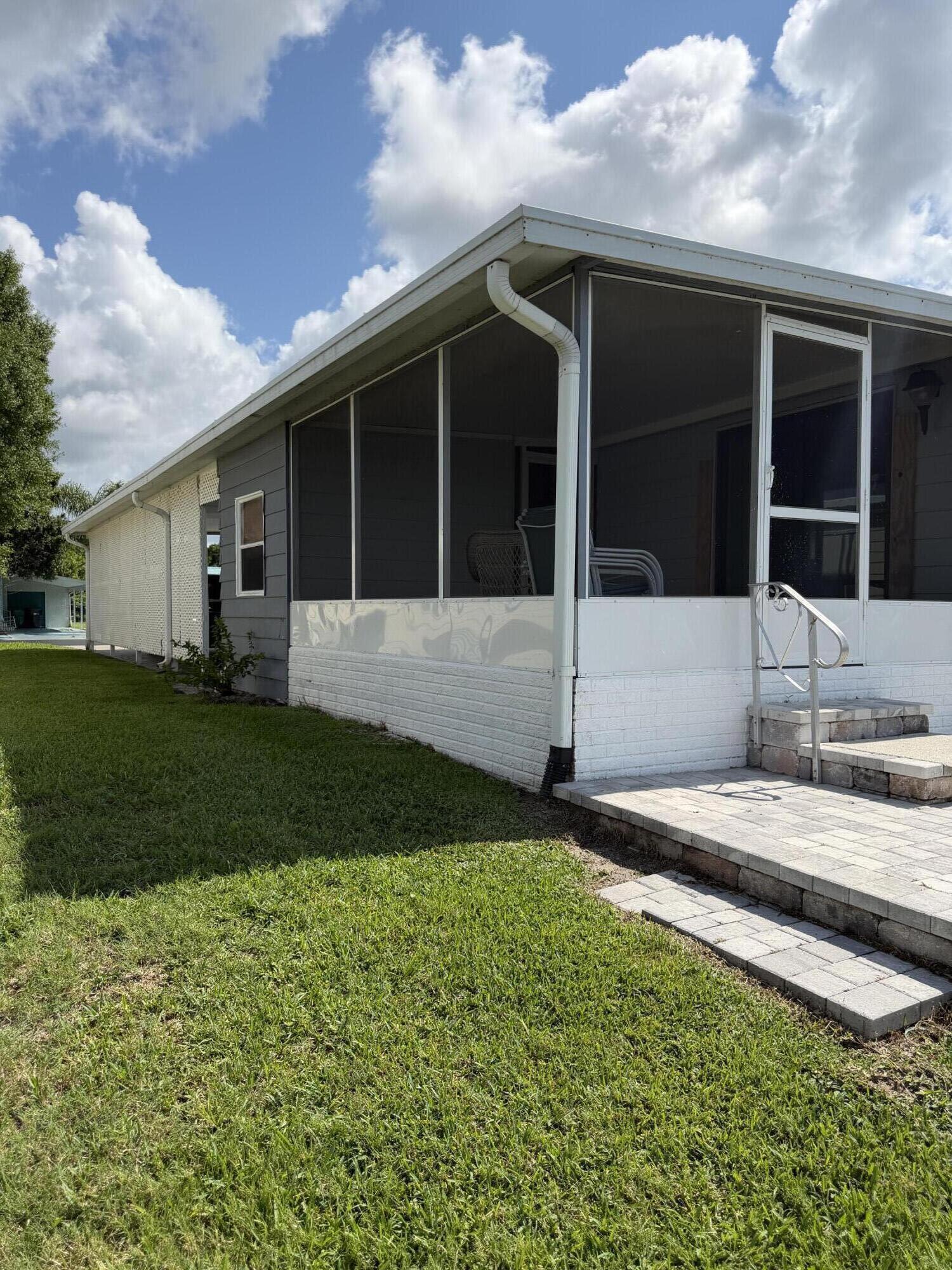 1520 Southwest 35th Circle Okeechobee, FL 34974 - Photo 7 of 31 IMG_2179