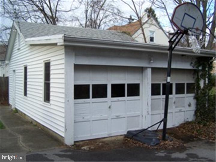 30 North Sproul Road Broomall, PA 19008 - Photo 8 of 13 Gallery Image 8