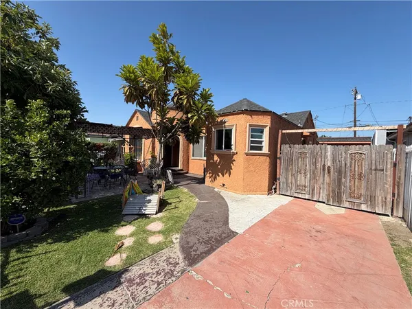 $689,900 | 14906 South Lime Avenue, Compton, CA 90221