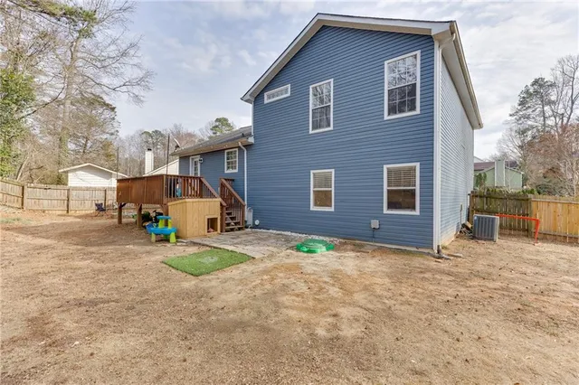 $389,500 | 632 Hidden Springs Court, Sugar Hill, GA 30518