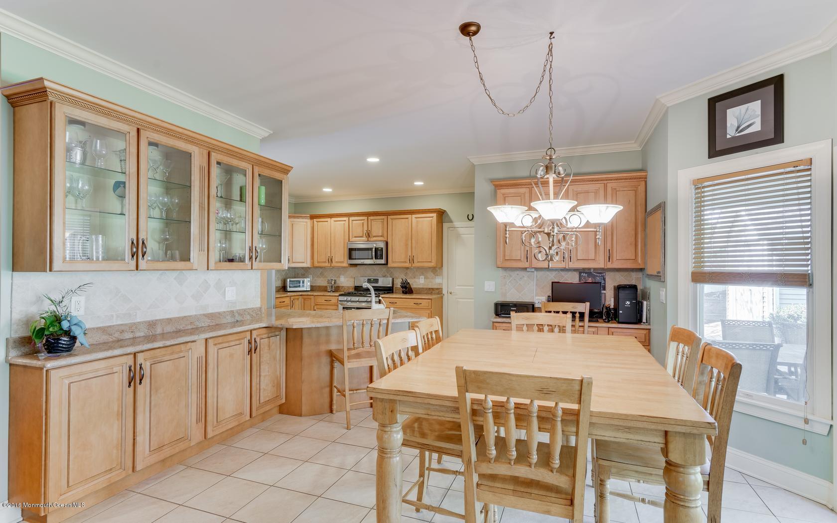 107 Hilltop Road Howell, NJ 07731 - Photo 27 of 48 51-photo-web-1680x1050-203794