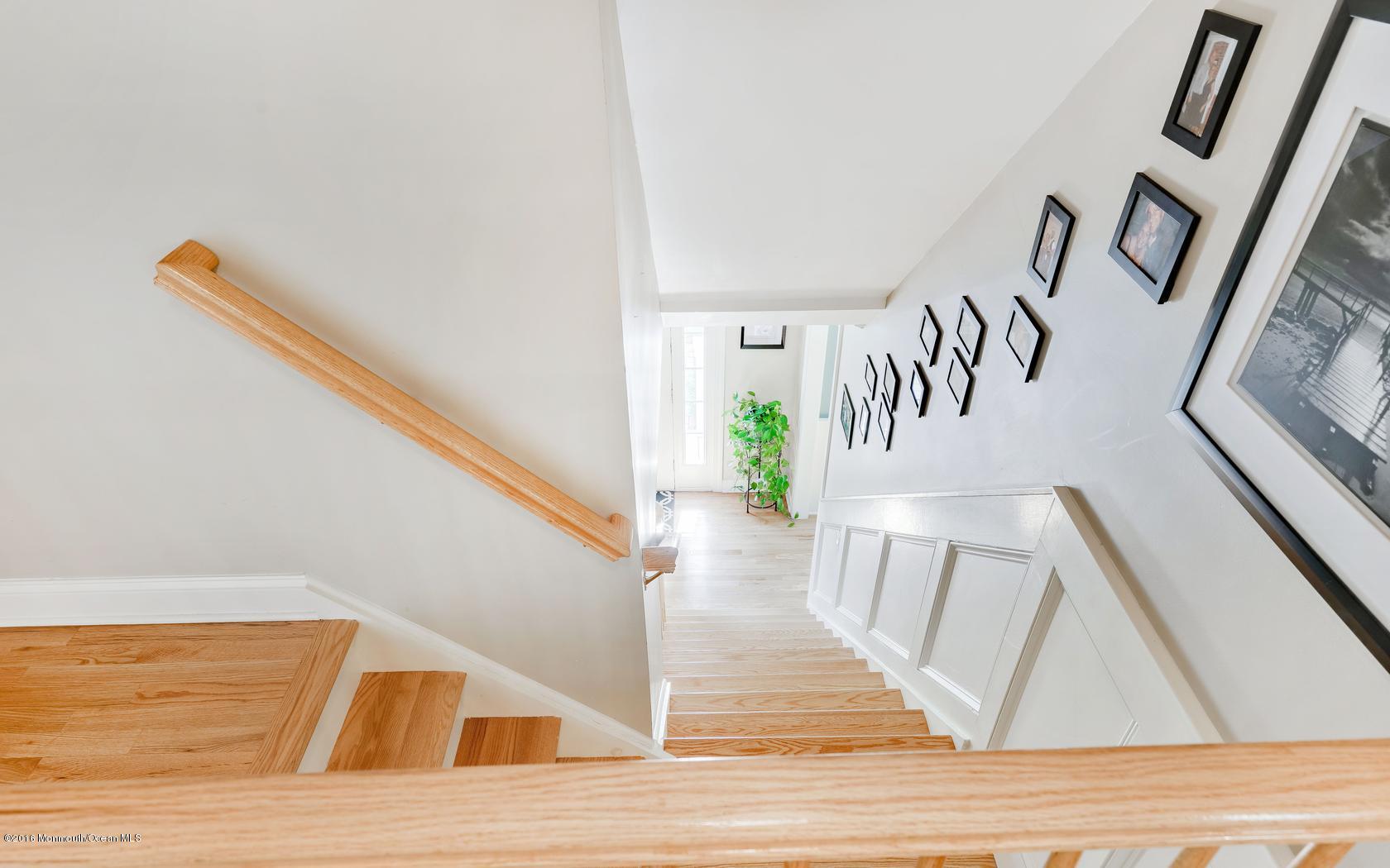 107 Hilltop Road Howell, NJ 07731 - Photo 29 of 48 26-photo-web-1680x1050-126962