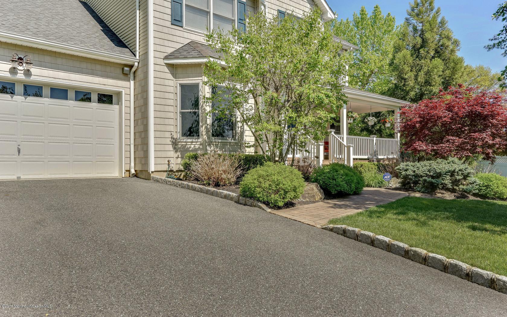 107 Hilltop Road Howell, NJ 07731 - Photo 3 of 48 4-photo-web-1680x1050-534522