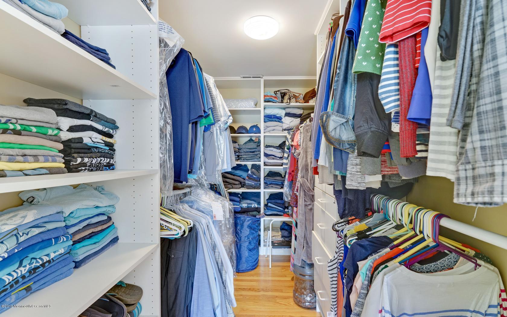 107 Hilltop Road Howell, NJ 07731 - Photo 35 of 48 22-photo-web-1680x1050-279713