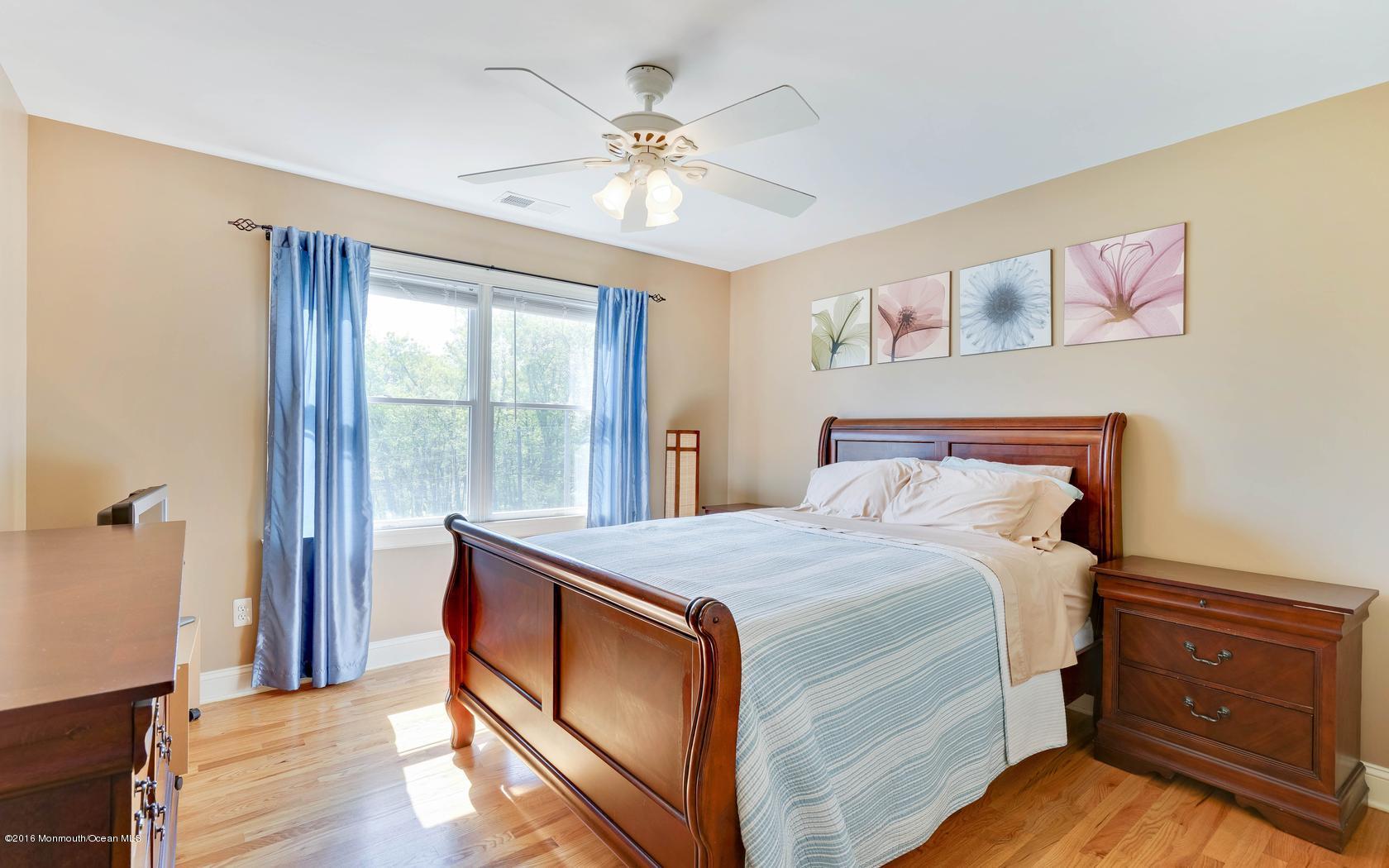 107 Hilltop Road Howell, NJ 07731 - Photo 38 of 48 9-photo-web-1680x1050-172860