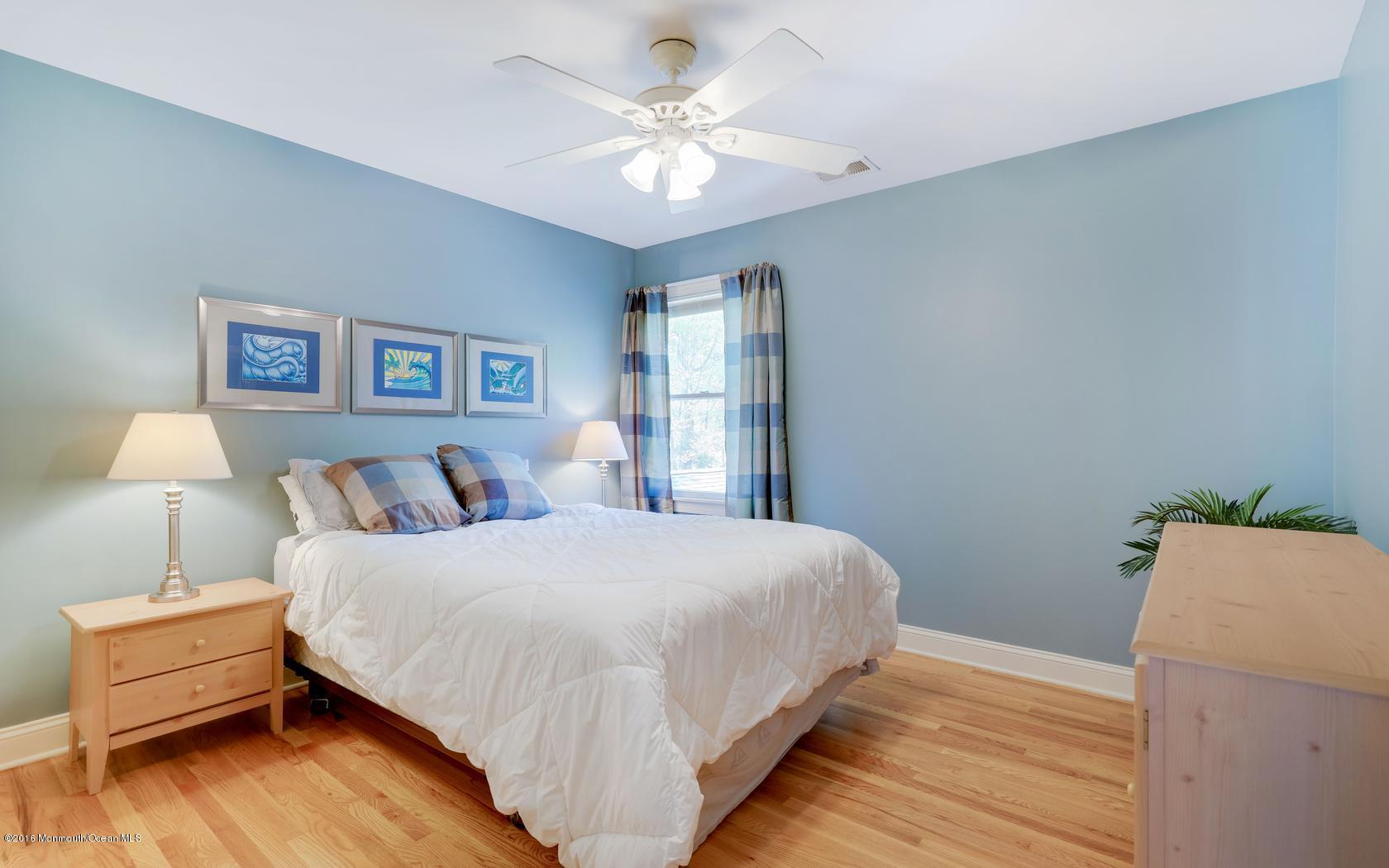 107 Hilltop Road Howell, NJ 07731 - Photo 39 of 48 12-photo-web-1680x1050-117964