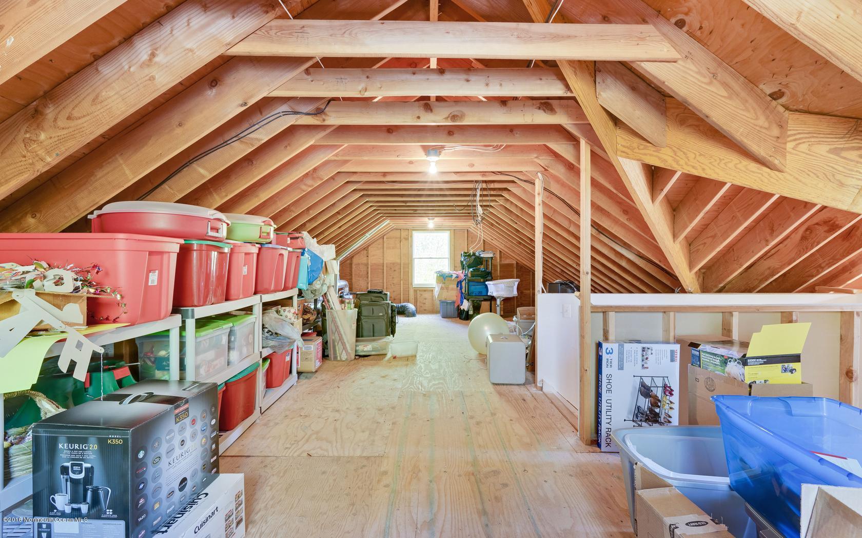 107 Hilltop Road Howell, NJ 07731 - Photo 42 of 48 20-photo-web-1680x1050-283821