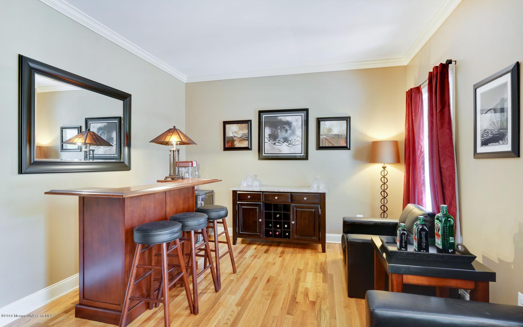 107 Hilltop Road Howell, NJ 07731 - Photo 8 of 48 28-photo-web-1680x1050-170367