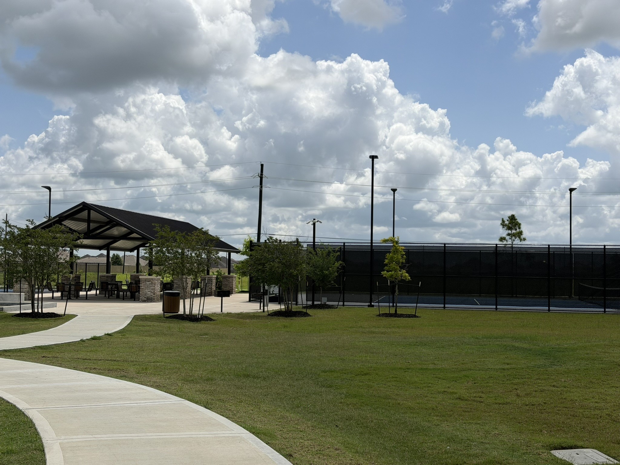 10723 Clfs Vw Drive Rosharon, TX 77583 - Photo 48 of 50 Bocce Ball, Pickeball and Tennis Courts, WOW!