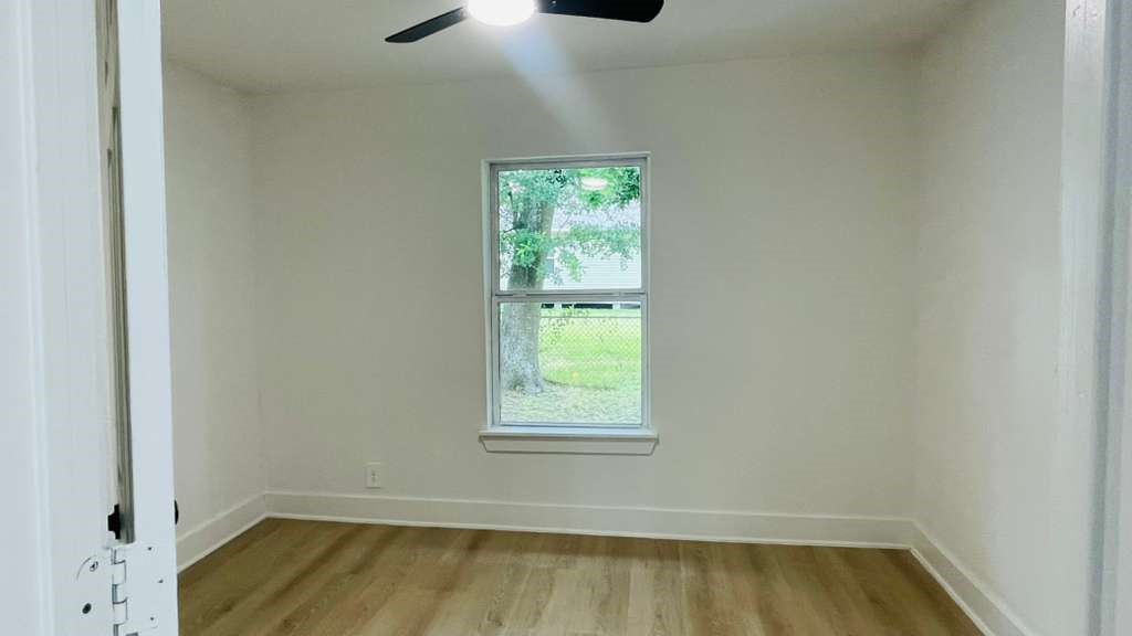 9110 Heatherside Street Houston, TX 77016 - Photo 11 of 15