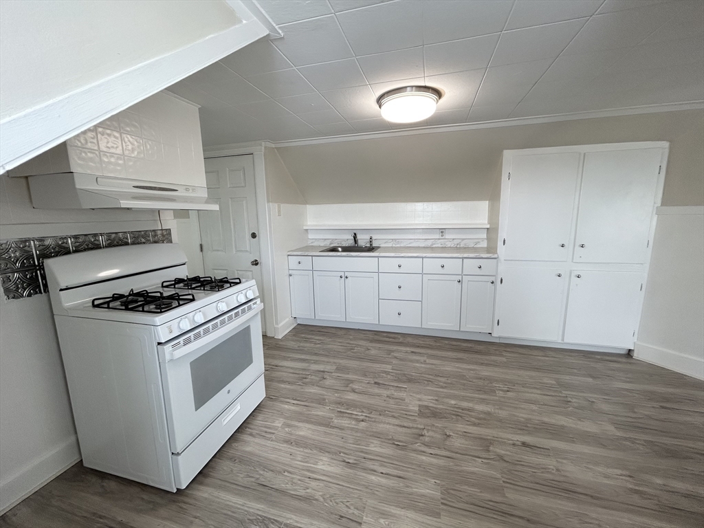 110 Prospect Street, Unit 3 Marlborough, MA 01752 - Photo 7 of 13