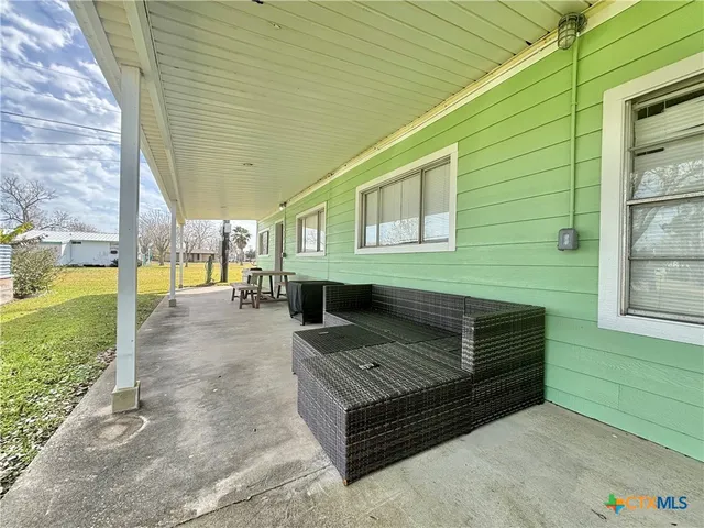 $319,000 | 510 10th Street, Port O'Connor, TX 77982