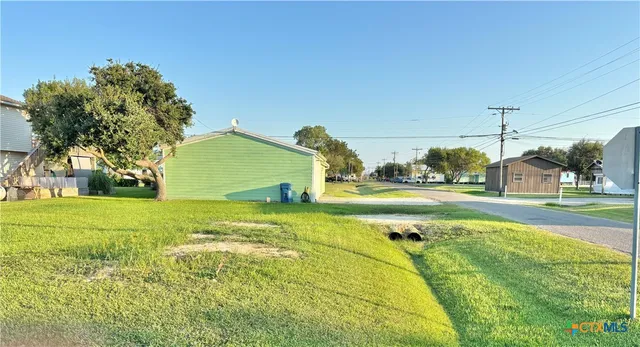 $319,000 | 510 10th Street, Port O'Connor, TX 77982