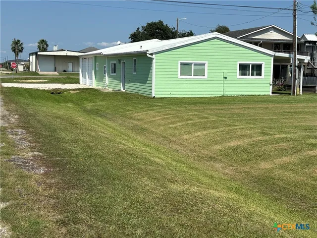 $319,000 | 510 10th Street, Port O'Connor, TX 77982