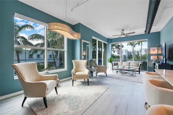 $3,000 | 313 Northeast 2nd Street, Unit 204, Fort Lauderdale, FL 33301
