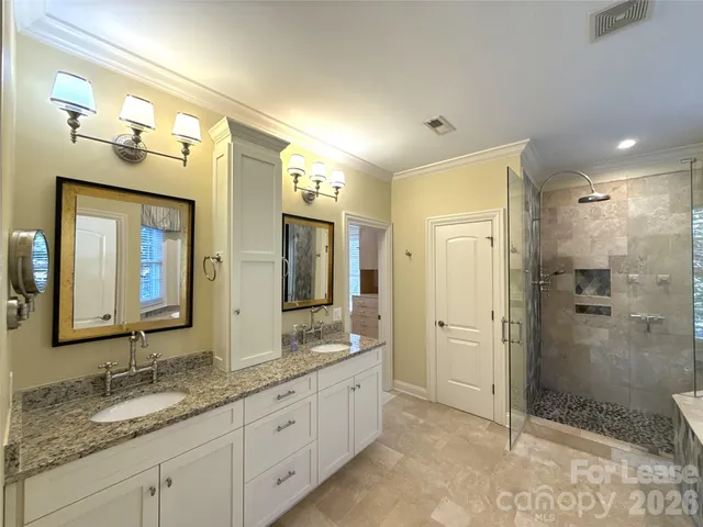 $3,500 | 1109 South Kings Drive, Charlotte, NC 28207