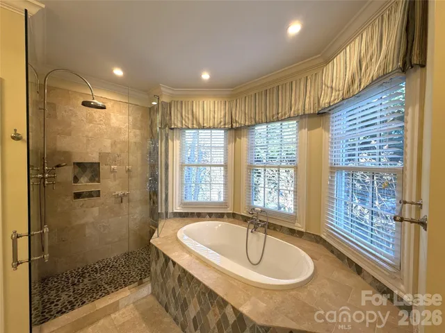 $3,500 | 1109 South Kings Drive, Charlotte, NC 28207