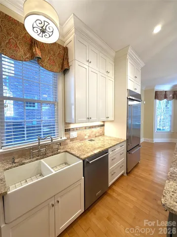 $3,500 | 1109 South Kings Drive, Charlotte, NC 28207