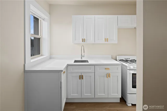 $6,200,000 | 321 Broadway East, Seattle, WA 98102