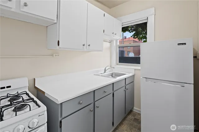 $6,200,000 | 321 Broadway East, Seattle, WA 98102