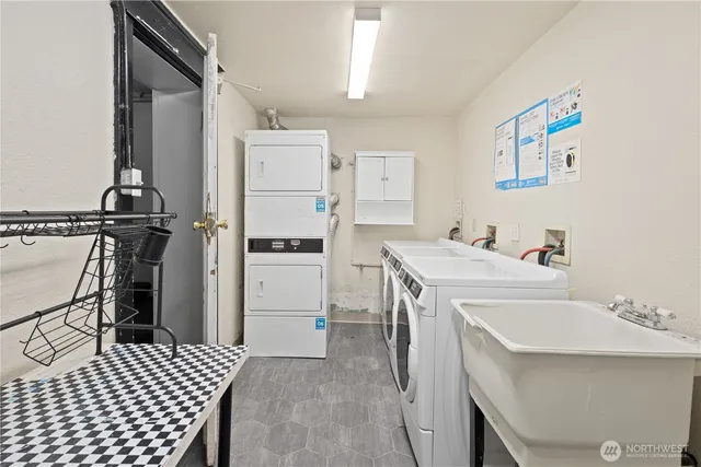 $6,200,000 | 321 Broadway East, Seattle, WA 98102