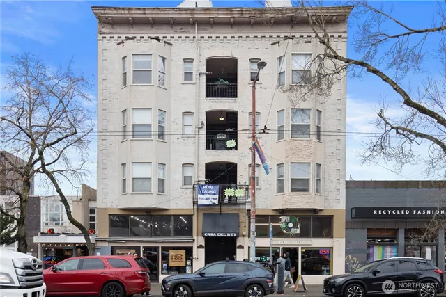 $6,200,000 | 321 Broadway East, Seattle, WA 98102