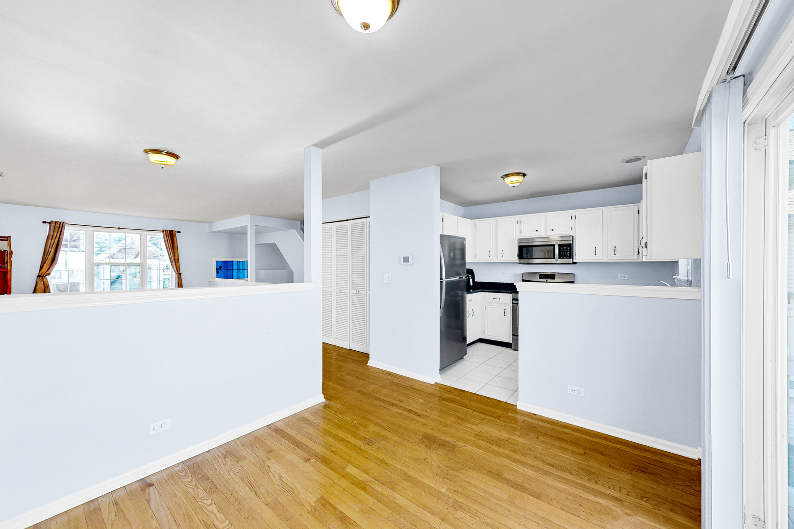 1645 Apple Tree Lane West Chicago, IL 60185 - Photo 5 of 20 a view of kitchen with wooden floor