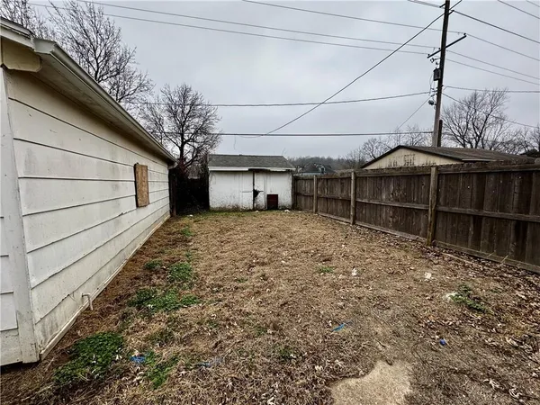 $78,000 | 718 Thompson Avenue, St. Joseph, MO 64504