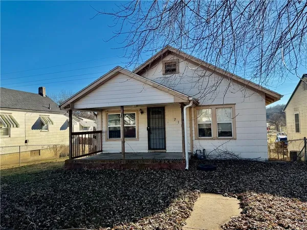 $78,000 | 718 Thompson Avenue, St. Joseph, MO 64504