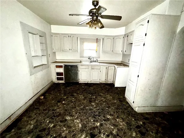 $78,000 | 718 Thompson Avenue, St. Joseph, MO 64504