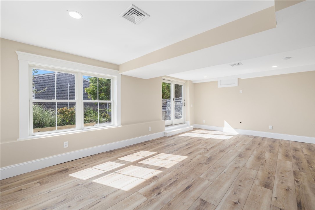 121 Robin Road Portsmouth, RI 02871 - Photo 21 of 37 Lower Level