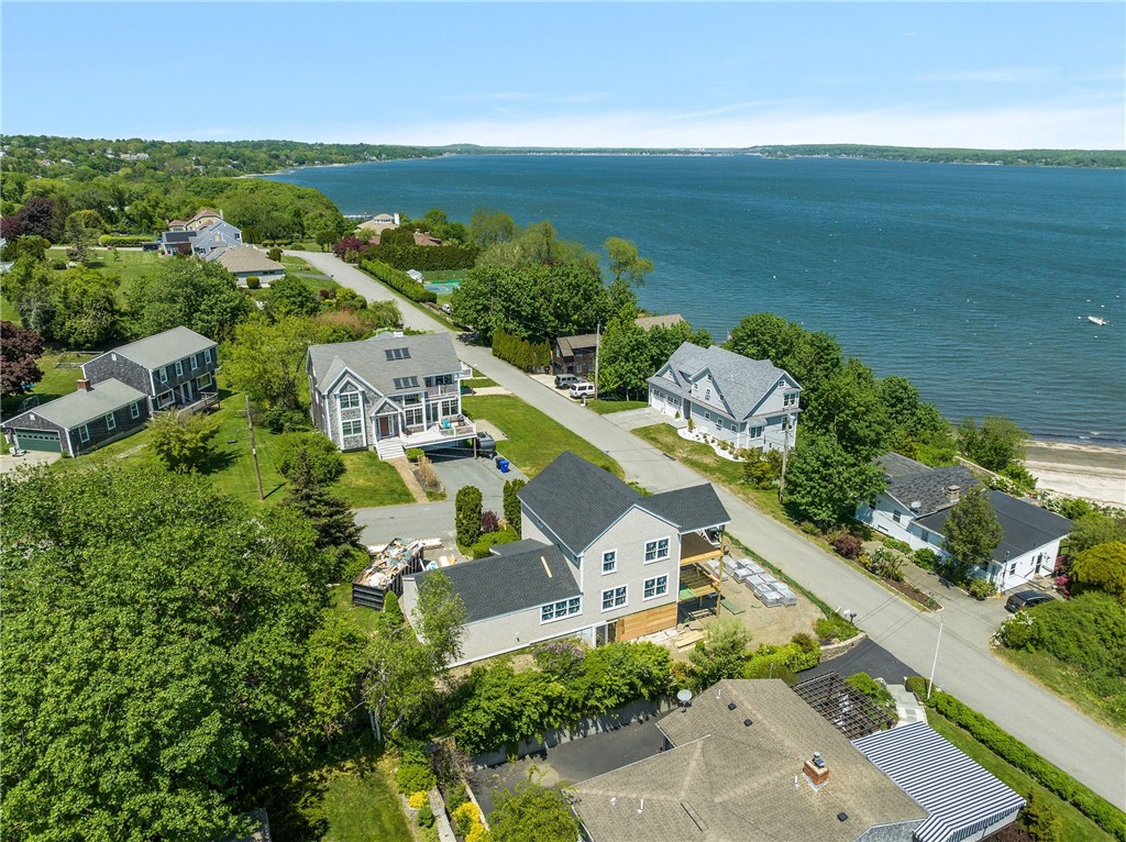 121 Robin Road Portsmouth, RI 02871 - Photo 29 of 37 May 18, 2023