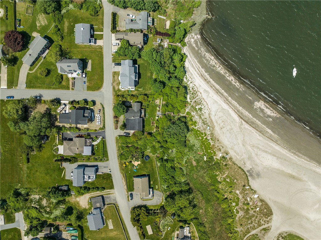 121 Robin Road Portsmouth, RI 02871 - Photo 30 of 37 May 18, 2023