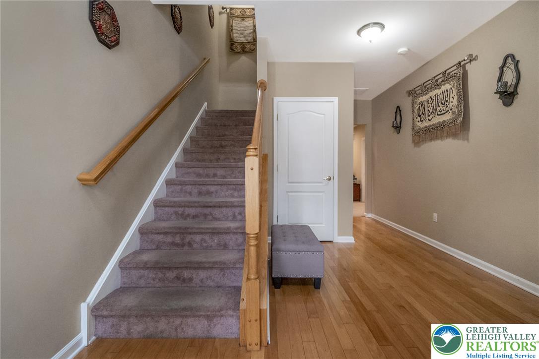 3566 Penfield Way Nazareth, PA 18064 - Photo 9 of 47