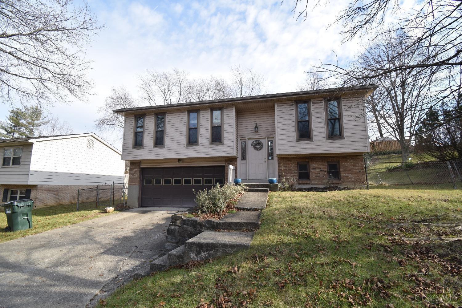 9002 Palomar Road Cincinnati, OH 45251 - Photo 1 of 18 Gallery Image 1